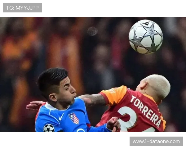 阿尔瓦雷斯精彩配合助球队得分